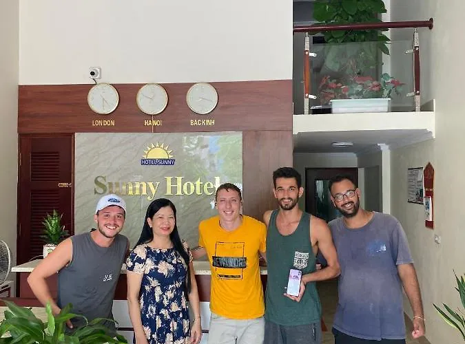 Sunny Hotel Hạ Long